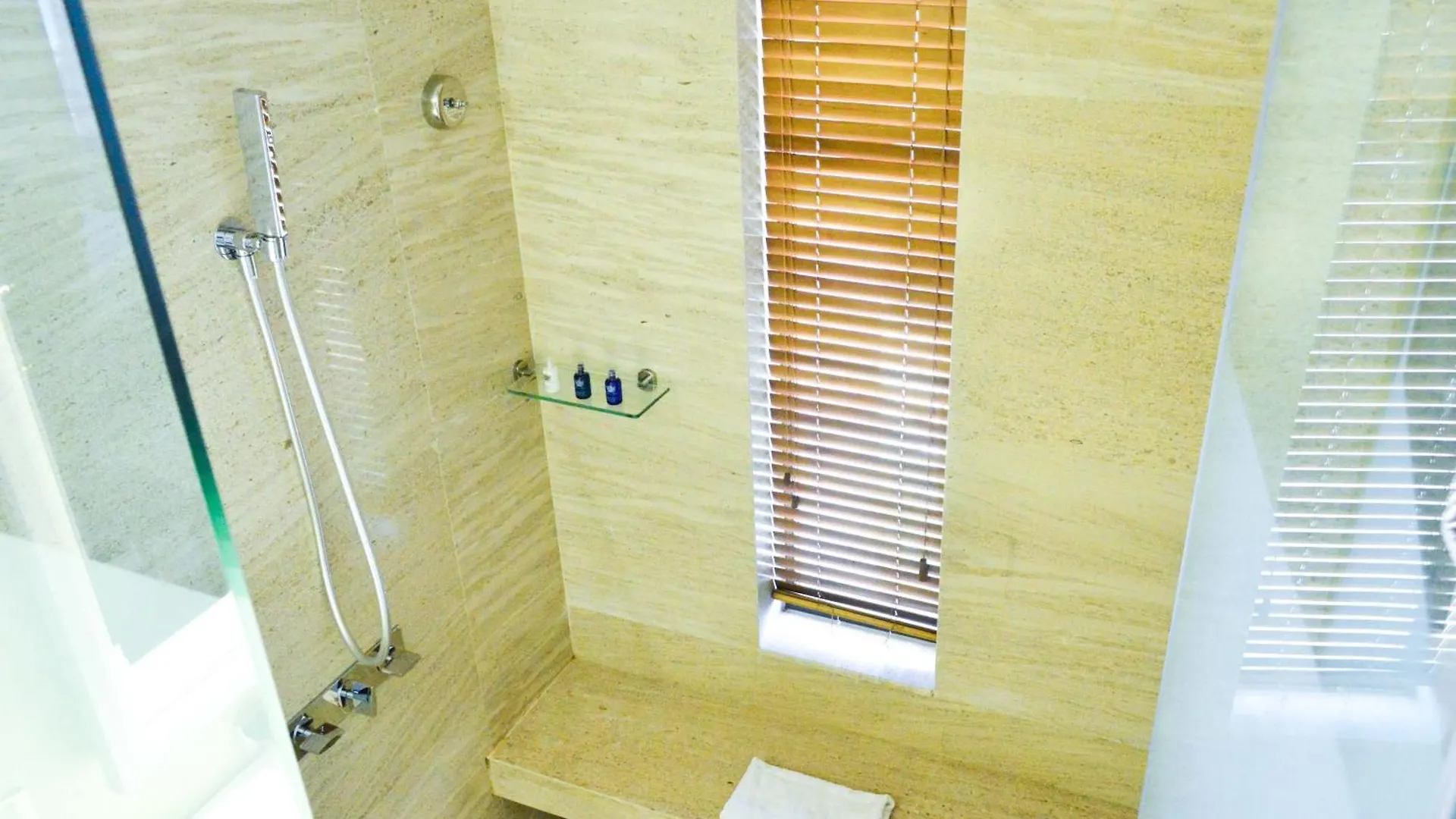 Holiday Beach Hotel Danang  Da Nang