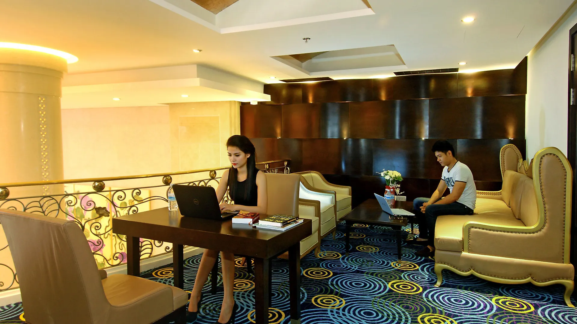 Holiday Beach Hotel Danang 5*, Da Nang